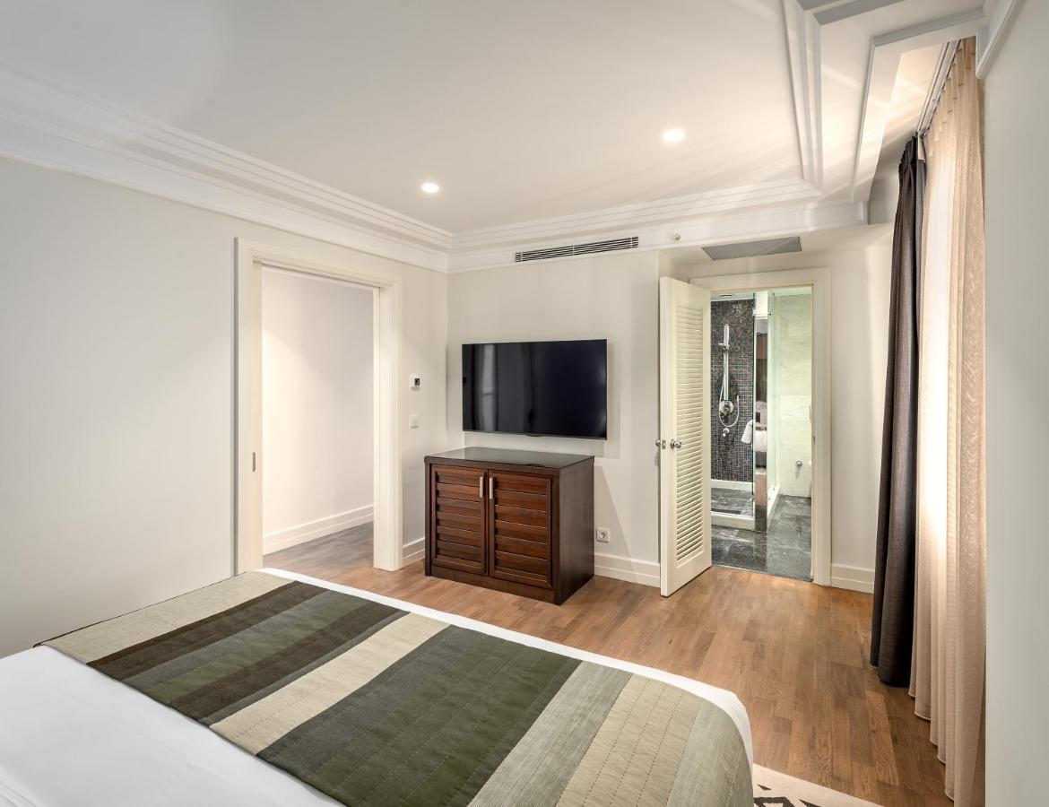 The Stay Boulevard Nisantasi Istanboel Buitenkant foto A bedroom at the hotel