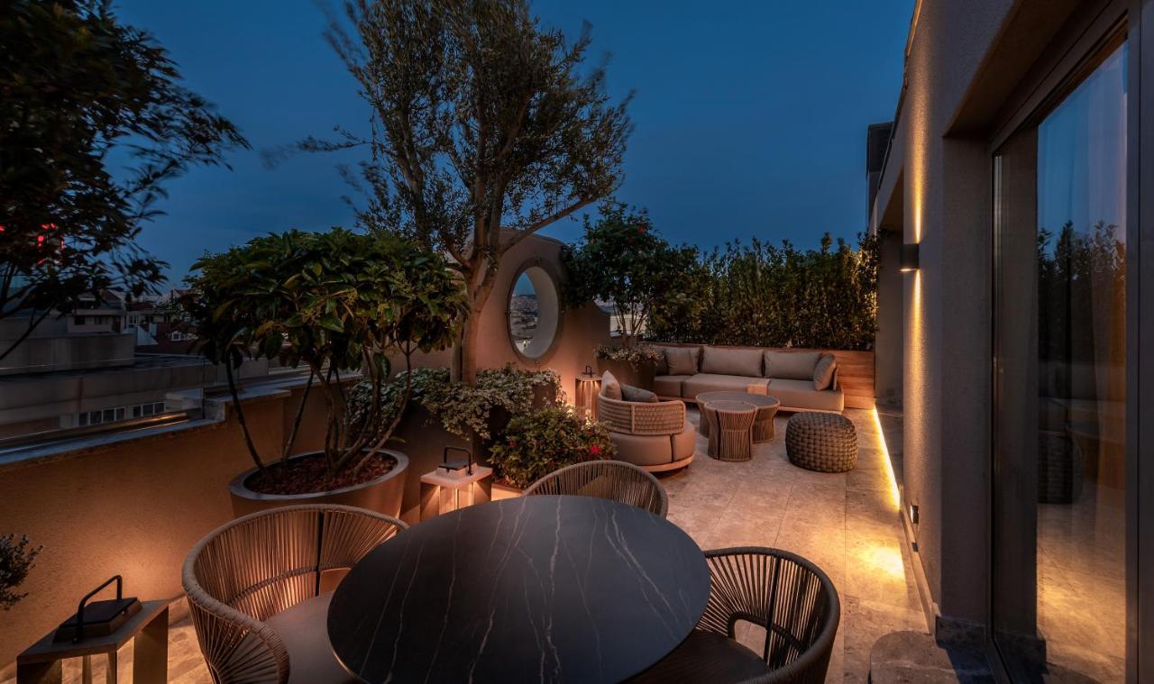 The Stay Boulevard Nisantasi Istanboel Buitenkant foto The rooftop terrace